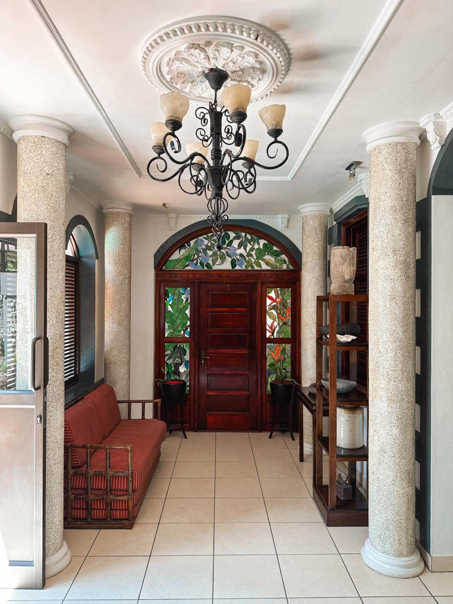 Hotel Chateau St Cloud La Digue Exterior photo