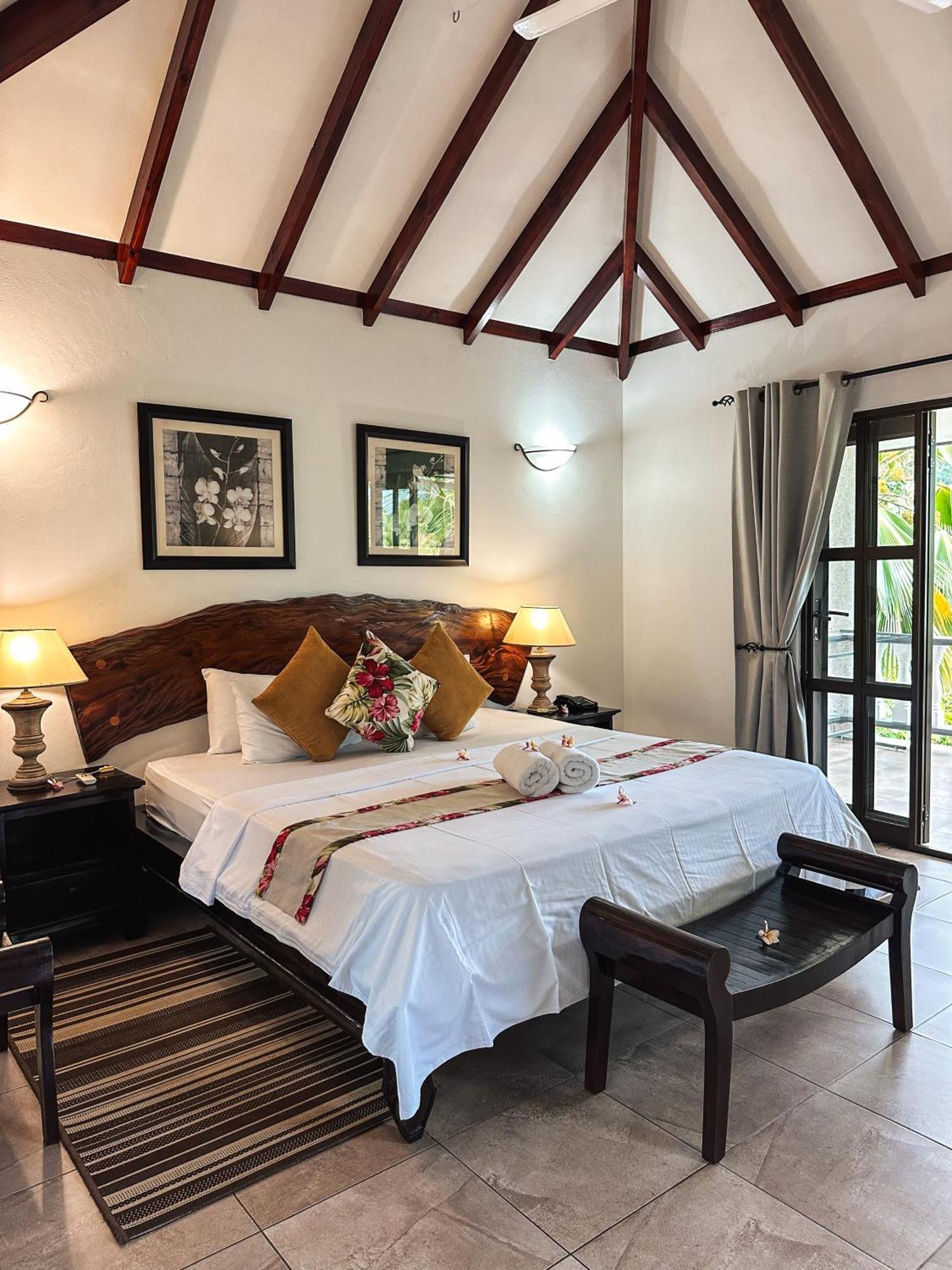Hotel Chateau St Cloud La Digue Exterior photo
