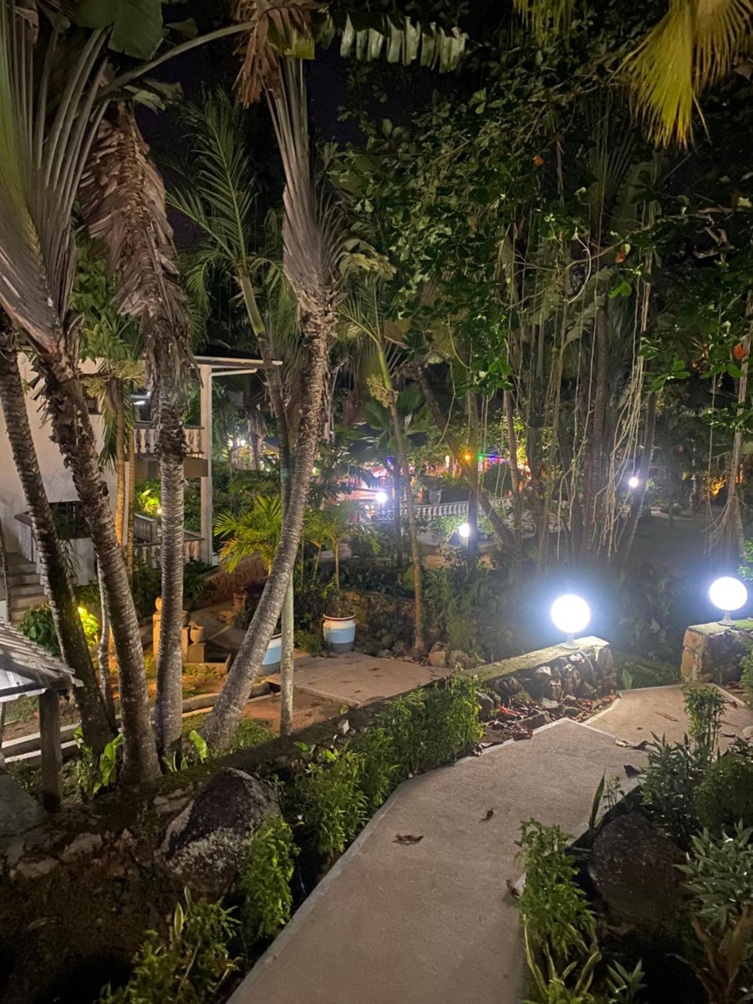 Hotel Chateau St Cloud La Digue Exterior photo