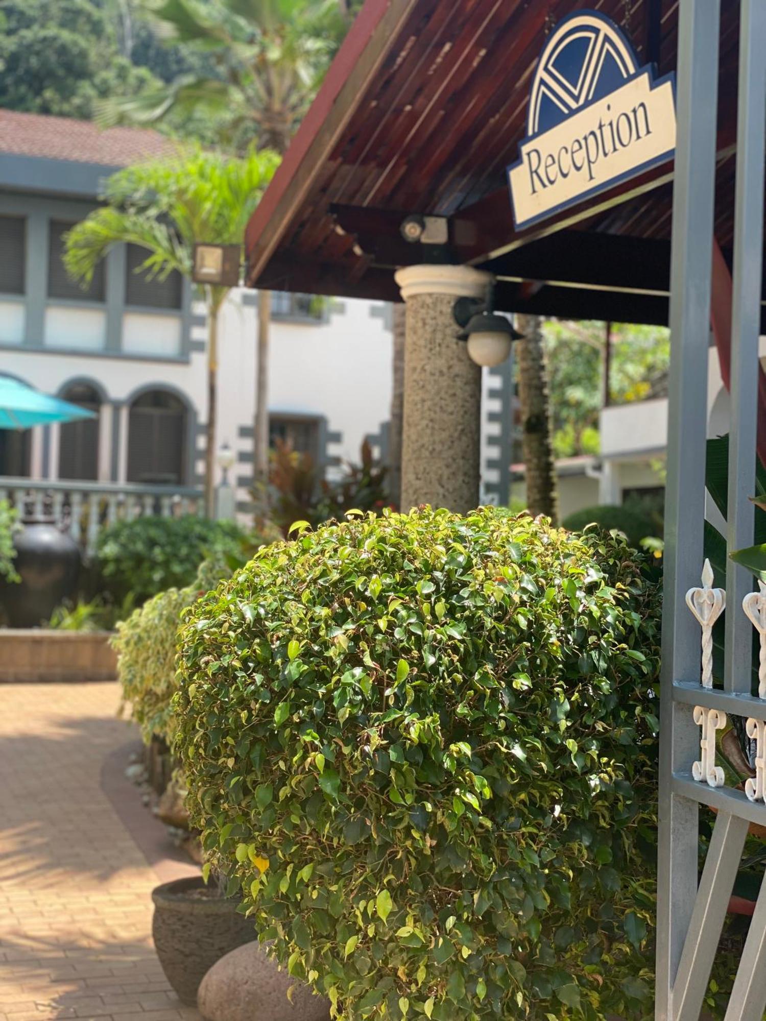 Hotel Chateau St Cloud La Digue Exterior photo